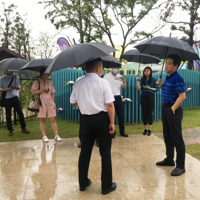 西安市大西安（咸陽）文化體育功能區(qū)開發(fā)建設(shè)管理委員會考察組到訪遠(yuǎn)望谷迷你高球國際球場